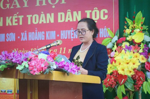 1. Bà Trịnh Thị Ly - Bí thư Chi bộ - Trưởng thôn Kim Sơn ôn lại truyền thống 91 năm mặt trận dân tộc thống nhất Việt Nam .jpg