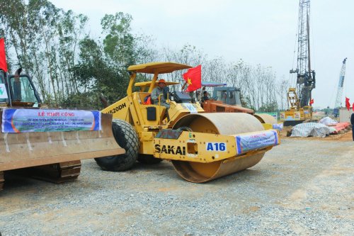 10. Phương tiện, máy móc chuẩn bị thi công Dự án..jpg