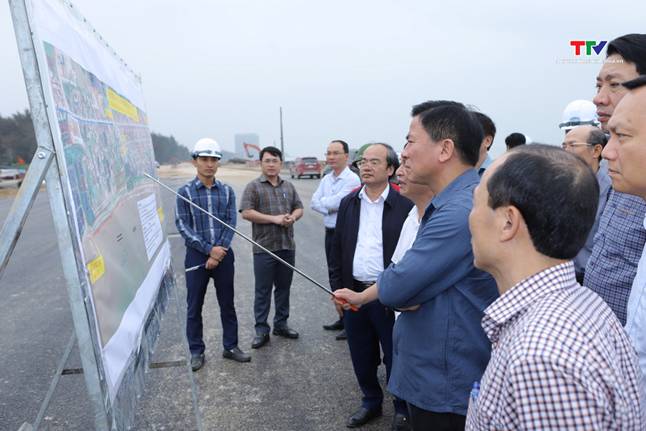Bí thư Tỉnh ủy Đỗ Trọng Hưng kiểm tra tiến độ một số công trình trọng điểm tại huyện Hoằng Hóa- Ảnh 4.